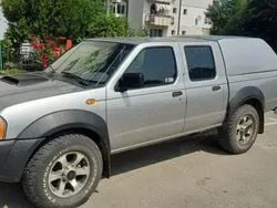 Argintiu Utilizat 2011 Nissan Navara Pickup | 7.800 EUR (Super Preț)