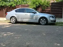 Gri Utilizat 2014 Skoda Octavia Berlinǎ | 7.500 EUR (Scump)