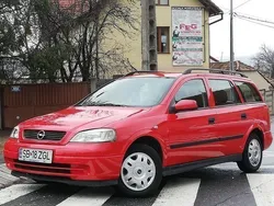 Roşu Utilizat 2001 Opel Astra Hatchback | 1.880 EUR (Preț bun)