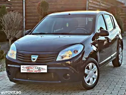 Albastru Utilizat 2011 Dacia Sandero Hatchback | 3.650 EUR (Puțin scump)
