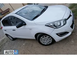 Alb Utilizat 2013 Hyundai i20 Hatchback | 3.750 EUR
