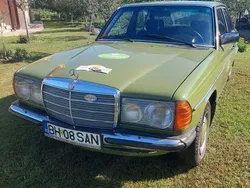 Utilizat 1981 Mercedes 200 Berlinǎ | 7.500 EUR