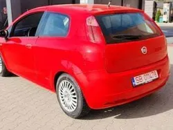 Rosu Utilizat 2008 Fiat Punto Hatchback | 2.350 EUR
