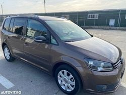 Culoaremaro Utilizat 2012 VW Touran Style Monovolum | 5.980 EUR (Preț bun)