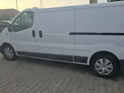 Utilizat 2011 Opel Vivaro Van | 4.900 EUR (Super Preț)