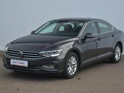 Gri mediu normal Utilizat 2021 VW Passat Comfortline | 18.999 EUR (Preț bun)