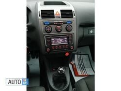 Argintiu Utilizat 2007 VW Touran Monovolum | 4.499 EUR (Scump)