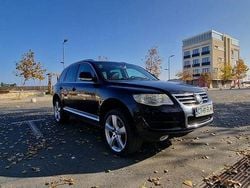 Culoarenegru Utilizat 2006 VW Touareg SUV | 5.490 EUR (Preț OK)