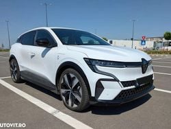 Culoarealb Utilizat 2023 Renault Mégane Techno SUV | 26.400 EUR (Preț bun)