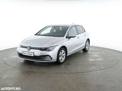 Gri deschis metalic Utilizat 2023 VW Golf VIII Life Hatchback | 26.500 EUR (Puțin scump)
