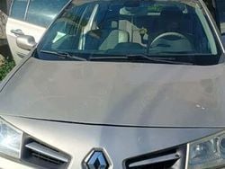 Utilizat 2009 Renault Mégane III Berlinǎ | 2.600 EUR (Preț bun)