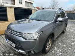 Gri Utilizat 2014 Mitsubishi Outlander P-HEV Plus SUV | 8.500 EUR (Preț OK)