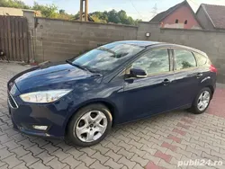 Albastru Utilizat 2015 Ford Focus Hatchback | 4.090 EUR (Super Preț)