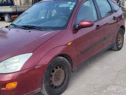 Visiniu Utilizat 2001 Ford Focus Hatchback | 850 EUR (Preț OK)