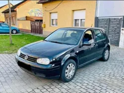 Utilizat 2000 VW Golf IV Berlinǎ | 600 EUR (Preț bun)