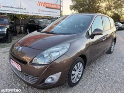 Culoaremaro Utilizat 2011 Renault Grand Scénic III Bose Edition Monovolum | 3.950 EUR