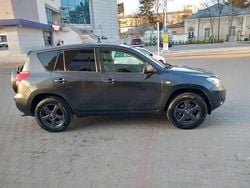 Utilizat 2006 Toyota RAV4 SUV | 5.955 EUR (Preț bun)