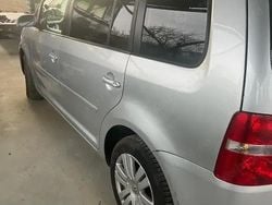 Utilizat 2005 VW Touran Monovolum | 2.650 EUR (Preț OK)