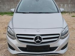 Culoareargint Utilizat 2014 Mercedes B180 Edition Monovolum | 5.900 EUR (Puțin scump)