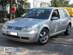 Gri Utilizat 2002 VW Golf IV Hatchback | 2.750 EUR (Puțin scump)