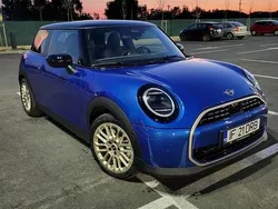 Culoarealbastru Nouă 2024 Mini Cooper Hatchback | 27.500 EUR (Preț OK)