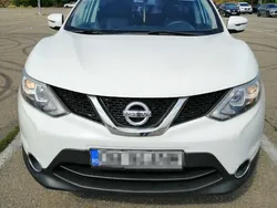 Alb Utilizat 2015 Nissan Qashqai SUV | 11.700 EUR (Preț OK)