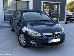 Culoarealte culori Utilizat 2011 Opel Astra Hatchback | 3.280 EUR (Preț bun)