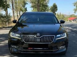 Culoarenegru Utilizat 2018 Skoda Superb Style Berlinǎ | 12.900 EUR