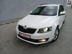 Alb Utilizat 2014 Skoda Octavia Break | 9.750 EUR
