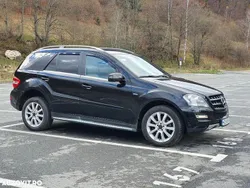 Negru Utilizat 2011 Mercedes ML300 SUV | 11.000 EUR