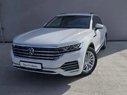 Albnormal Utilizat 2023 VW Touareg Elegance SUV | 61.200 EUR (Scump)