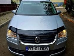 Utilizat 2008 VW Touran Monovolum | 3.200 EUR (Preț bun)