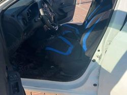 Alb Utilizat 2017 Dacia Logan Berlinǎ | 4.200 EUR (Preț OK)