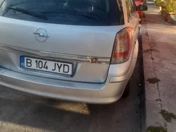 Argintiu Utilizat 2007 Opel Astra Break | 1.800 EUR (Preț OK)