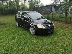 Negru Utilizat 2010 Opel Zafira Enjoy Monovolum | 2.400 EUR (Preț bun)