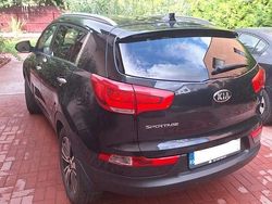Culoarenegru Utilizat 2015 Kia Sportage Style SUV | 9.200 EUR (Preț bun)
