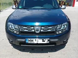 Albastru Utilizat 2015 Dacia Duster Lauréate SUV | 8.400 EUR