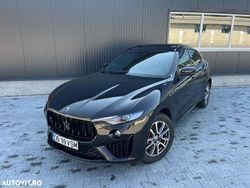 Culoarenegru Utilizat 2019 Maserati Levante SUV | 29.999 EUR (Preț OK)