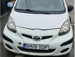 Culoarealb Utilizat 2011 Toyota Aygo Hatchback | 4.419 EUR