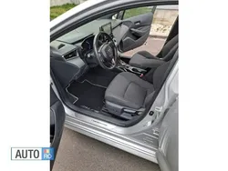 Argintiu Utilizat 2020 Toyota Corolla Break | 19.090 EUR
