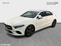Culoarealb Utilizat 2024 Mercedes A200 Hatchback | 29.996 EUR (Preț bun)