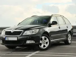Negru Utilizat 2013 Skoda Octavia Hatchback | 5.200 EUR (Preț OK)