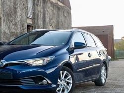 Culoarealbastru Utilizat 2015 Toyota Auris Break | 10.900 EUR (Preț OK)
