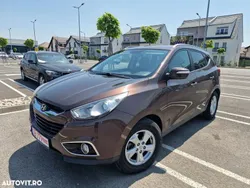 Rosu Utilizat 2012 Hyundai ix35 Finale SUV | 6.199 EUR (Preț bun)