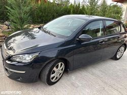 Culoarealbastru Utilizat 2014 Peugeot 308 Active Hatchback | 4.000 EUR (Preț bun)