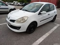 Utilizat 2007 Renault Clio II Hatchback | 1.290 EUR (Preț bun)