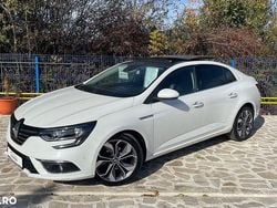 Culoarealb Utilizat 2017 Renault Mégane IV Intens Berlinǎ | 10.990 EUR (Scump)