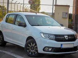 Alb Utilizat 2019 Dacia Sandero Hatchback | 5.999 EUR (Preț bun)