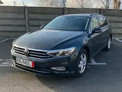 Gri Utilizat 2021 VW Passat Berlinǎ | 17.300 EUR (Preț OK)