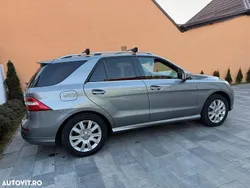 Gri Utilizat 2012 Mercedes ML350 SUV | 15.400 EUR (Preț bun)